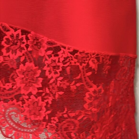 Venus Lace Detail Red Dress size XL - Picture 7 of 10